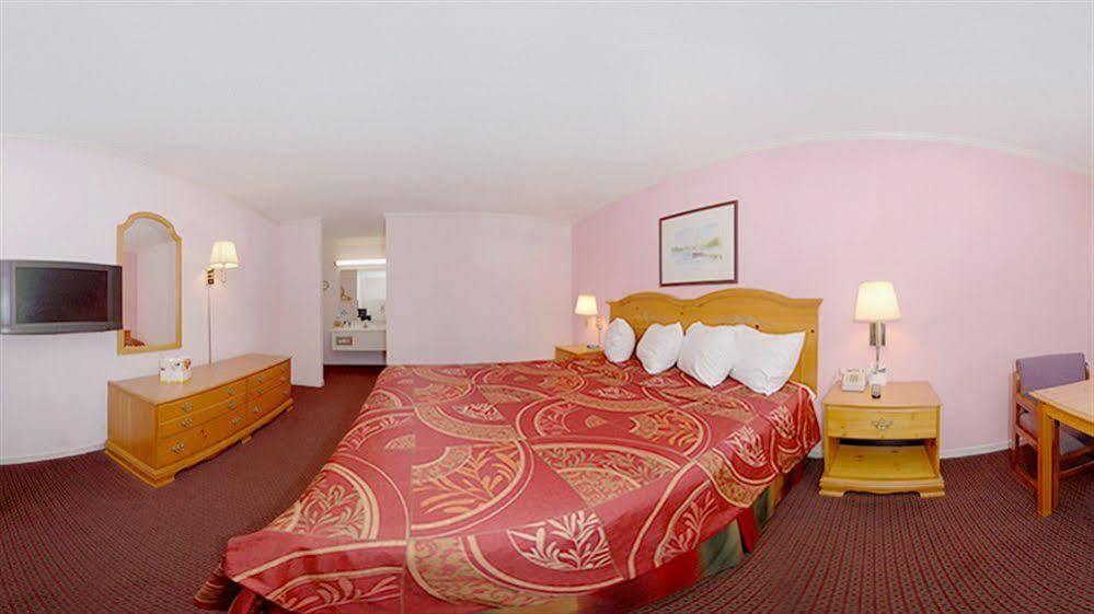 Days Inn By Wyndham Summerton Esterno foto